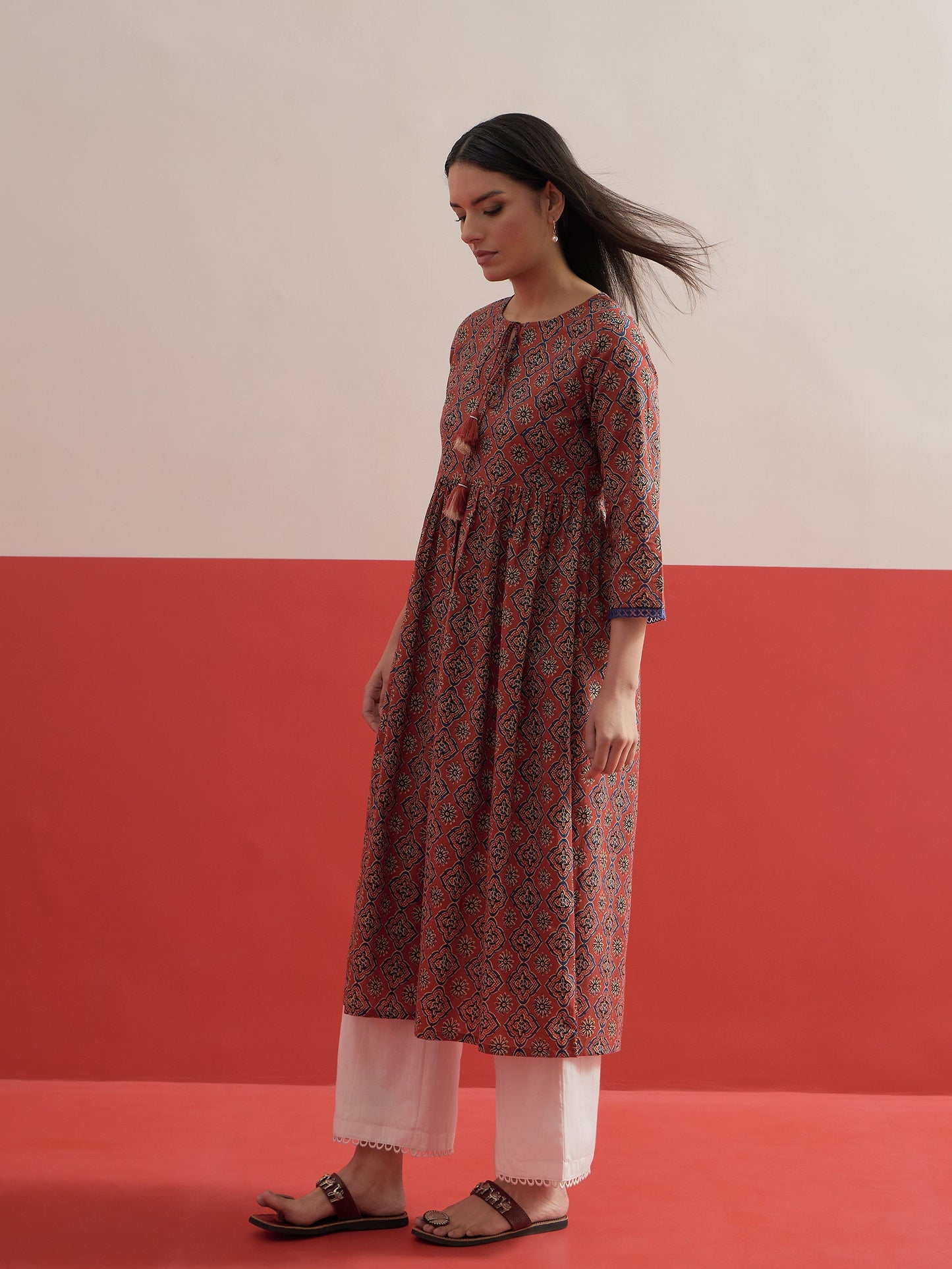 Women Maroon Geometric Print Gathered Kurta