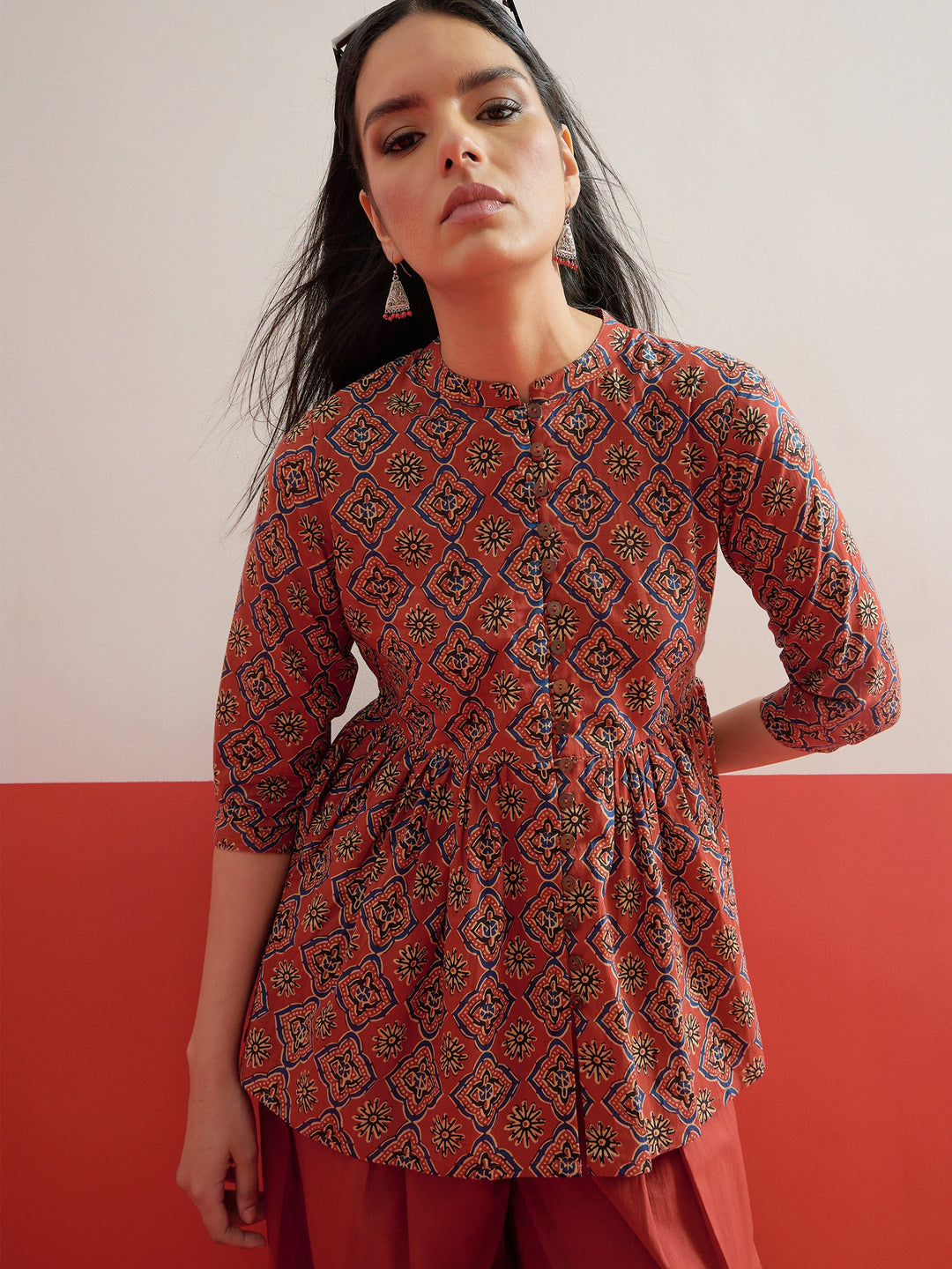 Women Maroon Geometric Front Button Gathered Kurti