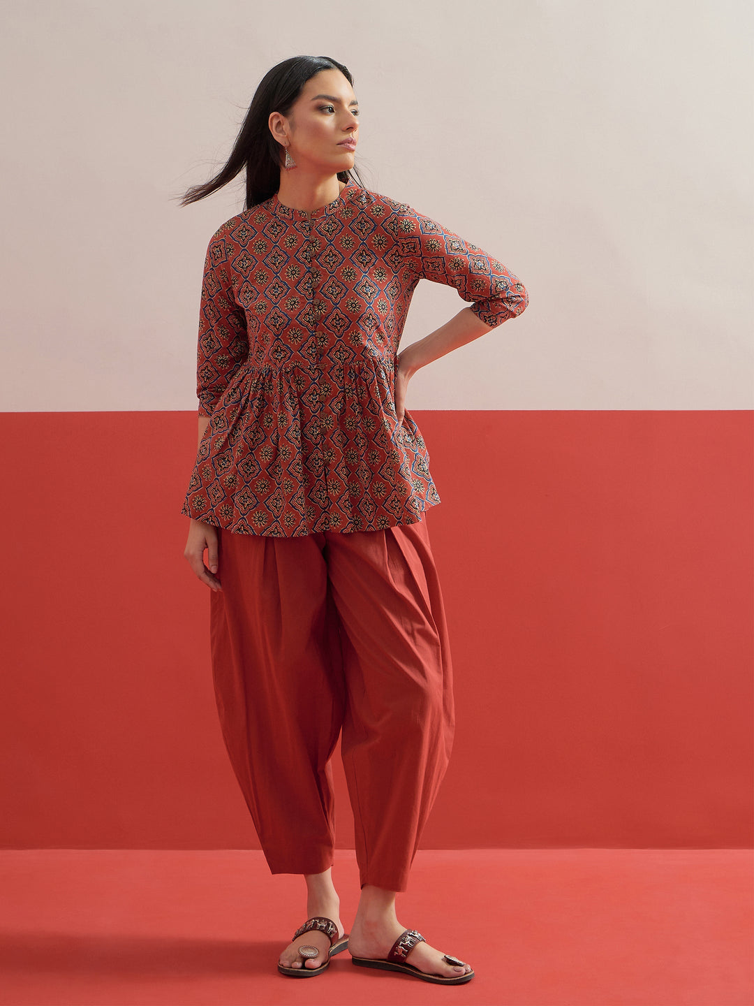 Women Maroon Geometric Front Button Gathered Kurti
