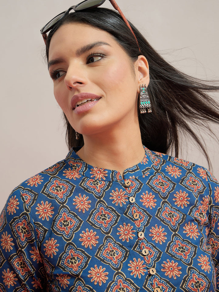 Women Blue Geometric Front Button Gathered Top