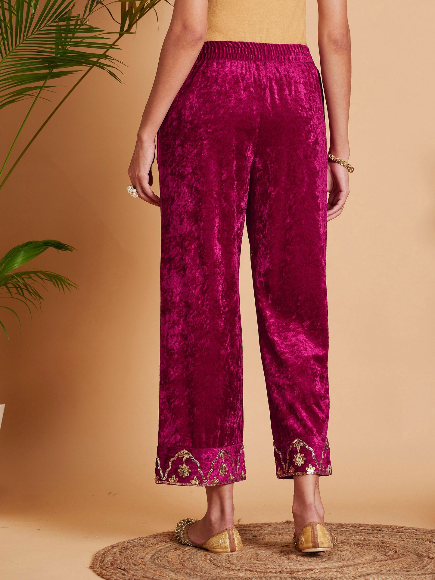 Women Fuchsia Velvet Embroidered Straight Pants