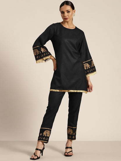 Black Foil Elephant Border Kurta With Pencil Pants