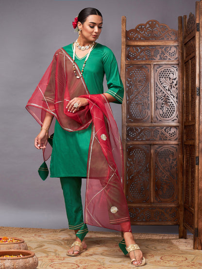 Green Kurta Set With Maroon Organza Dupatta