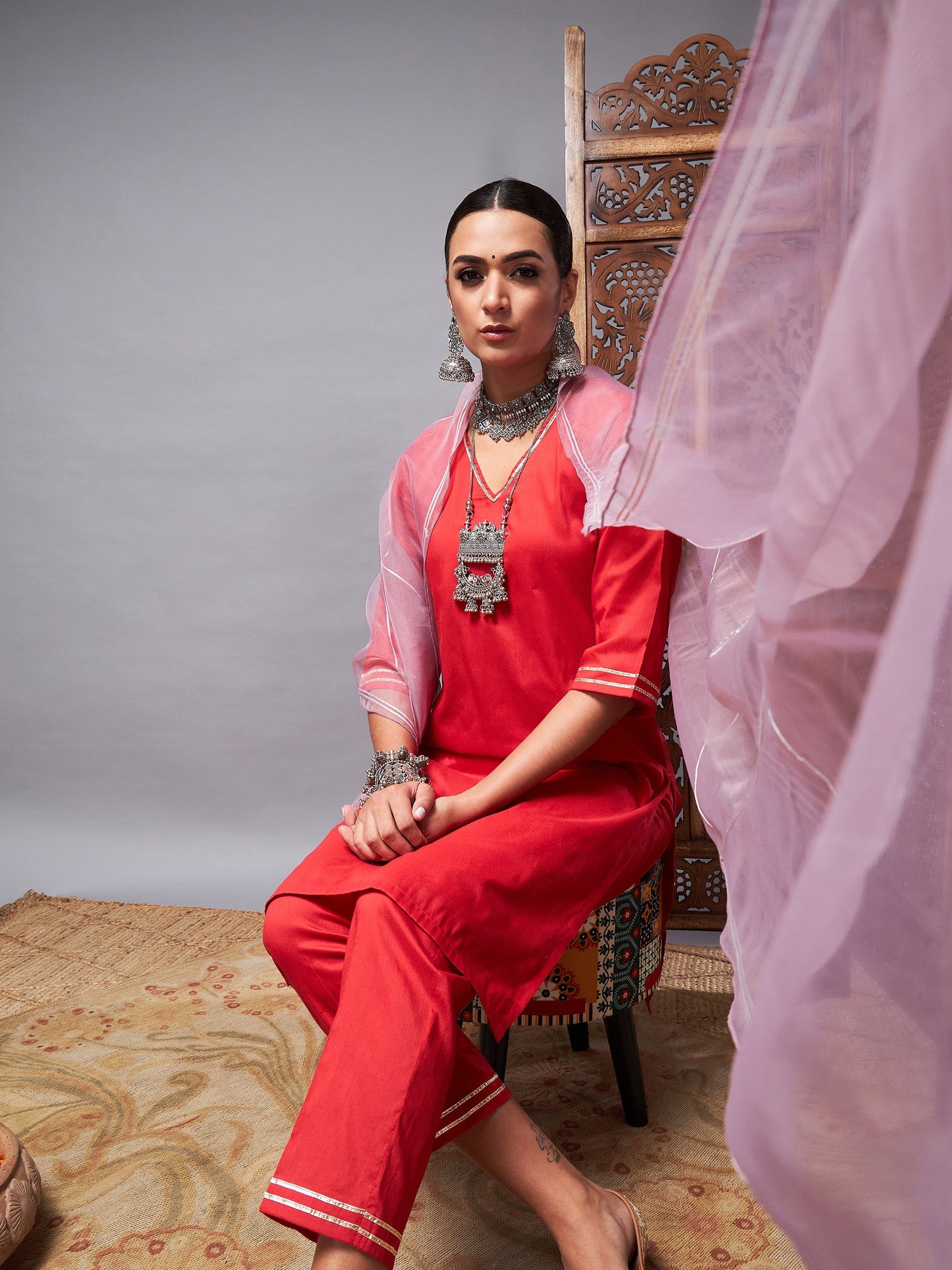 Red Kurta Set With Lilac Organza Dupatta