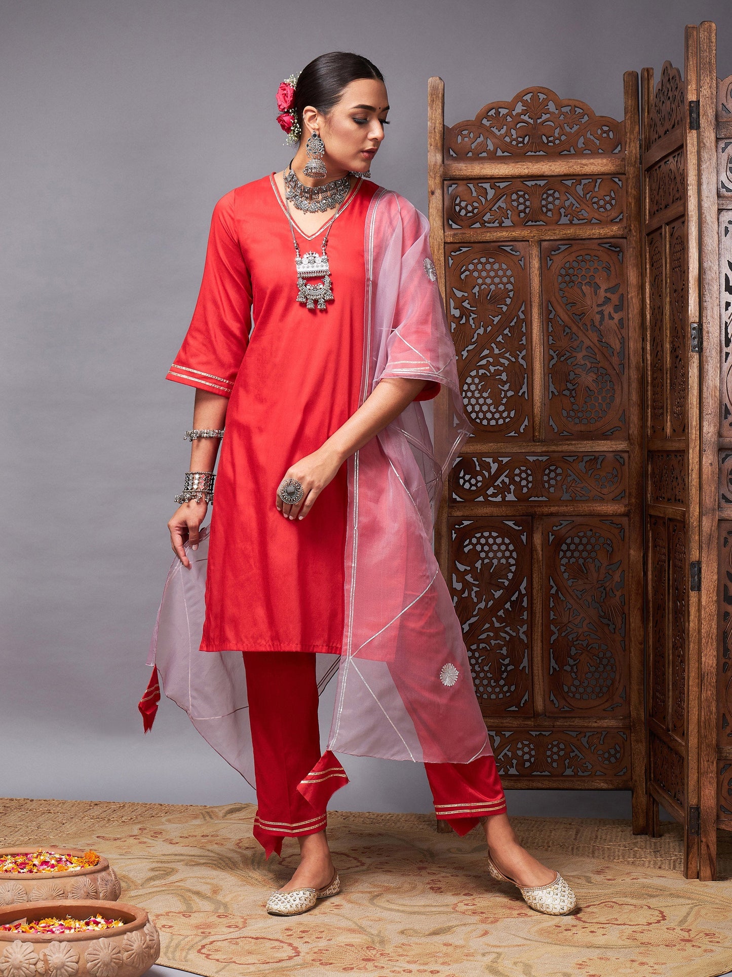 Red Kurta Set With Lilac Organza Dupatta