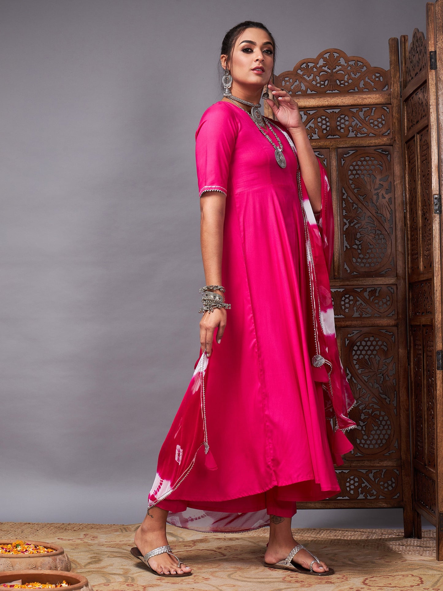 Fuchsia Kurta Set With Bandhej Dupatta