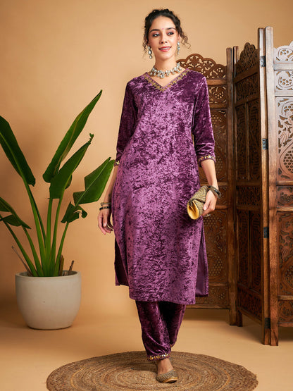 Mauve Velvet Gota Patti Embroidered Kurta With Pants