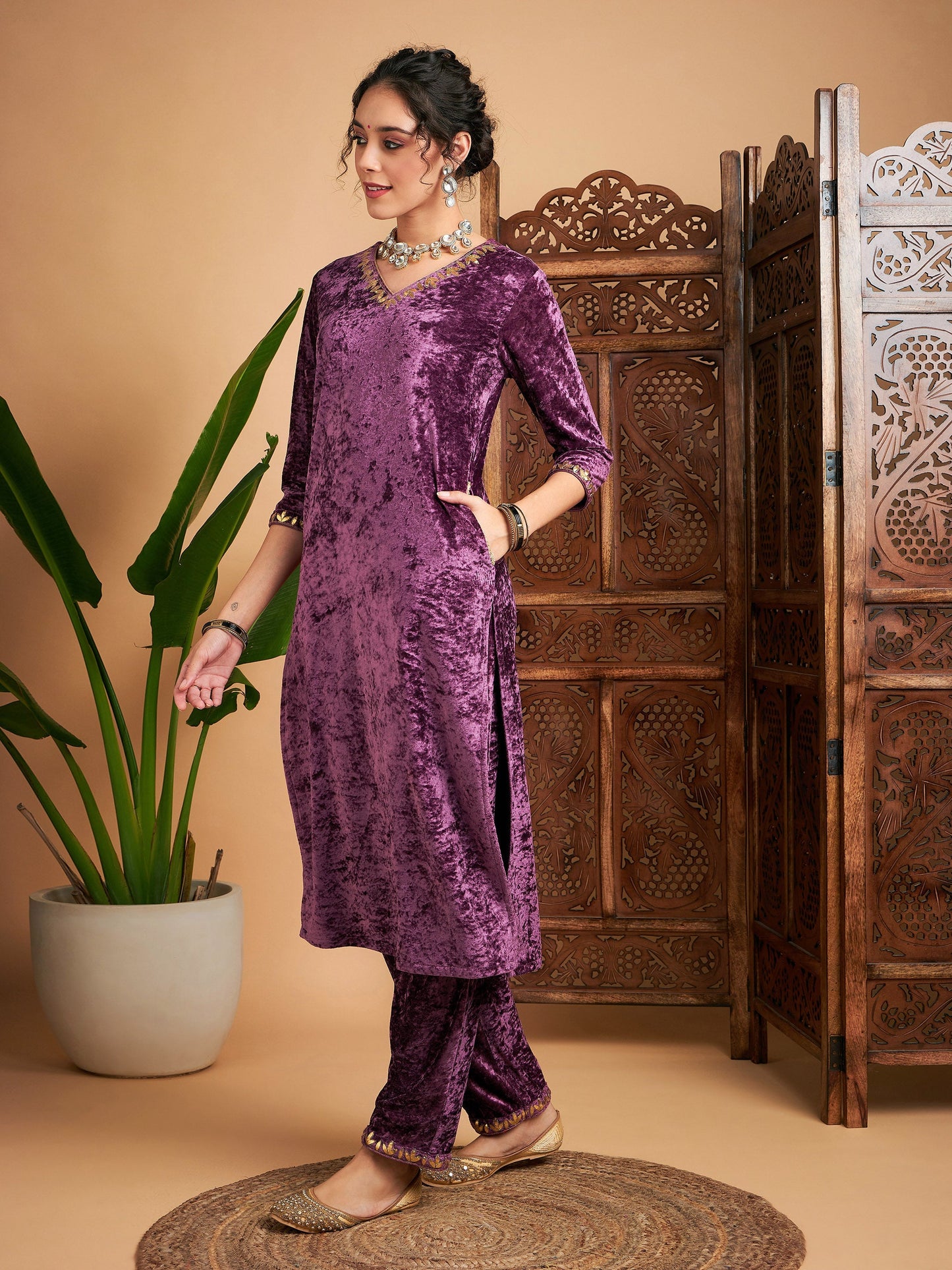 Mauve Velvet Gota Patti Embroidered Kurta With Pants