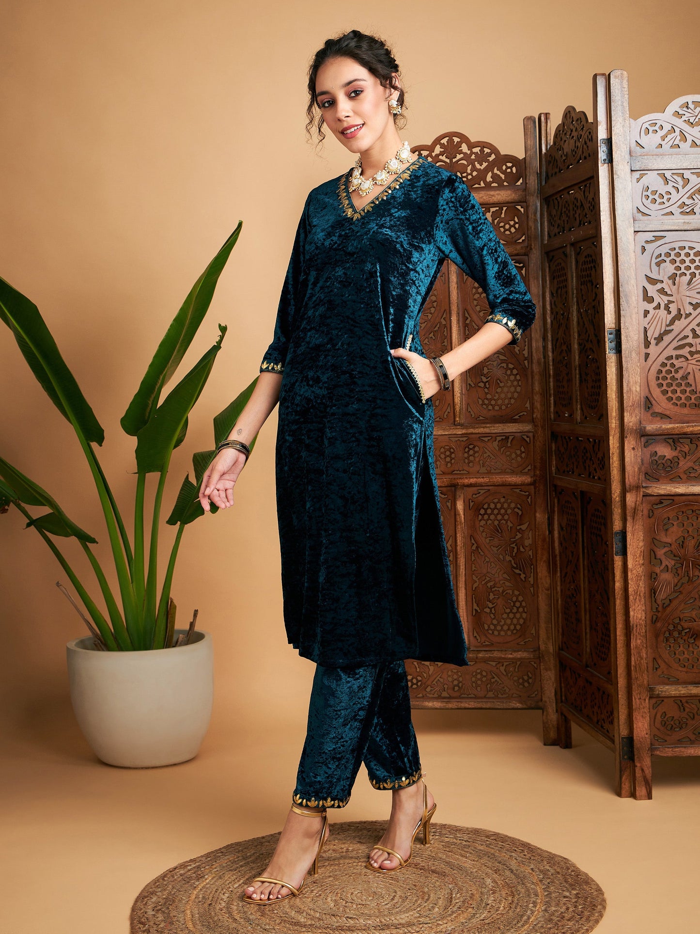 Teal Velvet Gota Patti Embroidered Kurta With Pants