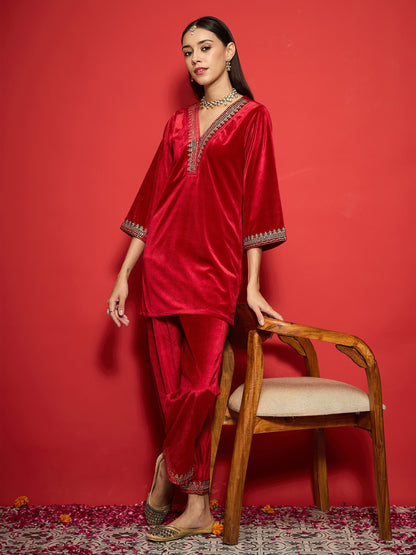 Women's Women Red Velvet Emb V-Neck Short Kurta with Straight Pants in Velvet by Shae for wholesale, bulk, supplier, manufacturer and wholesaler buyers from Trendphoria