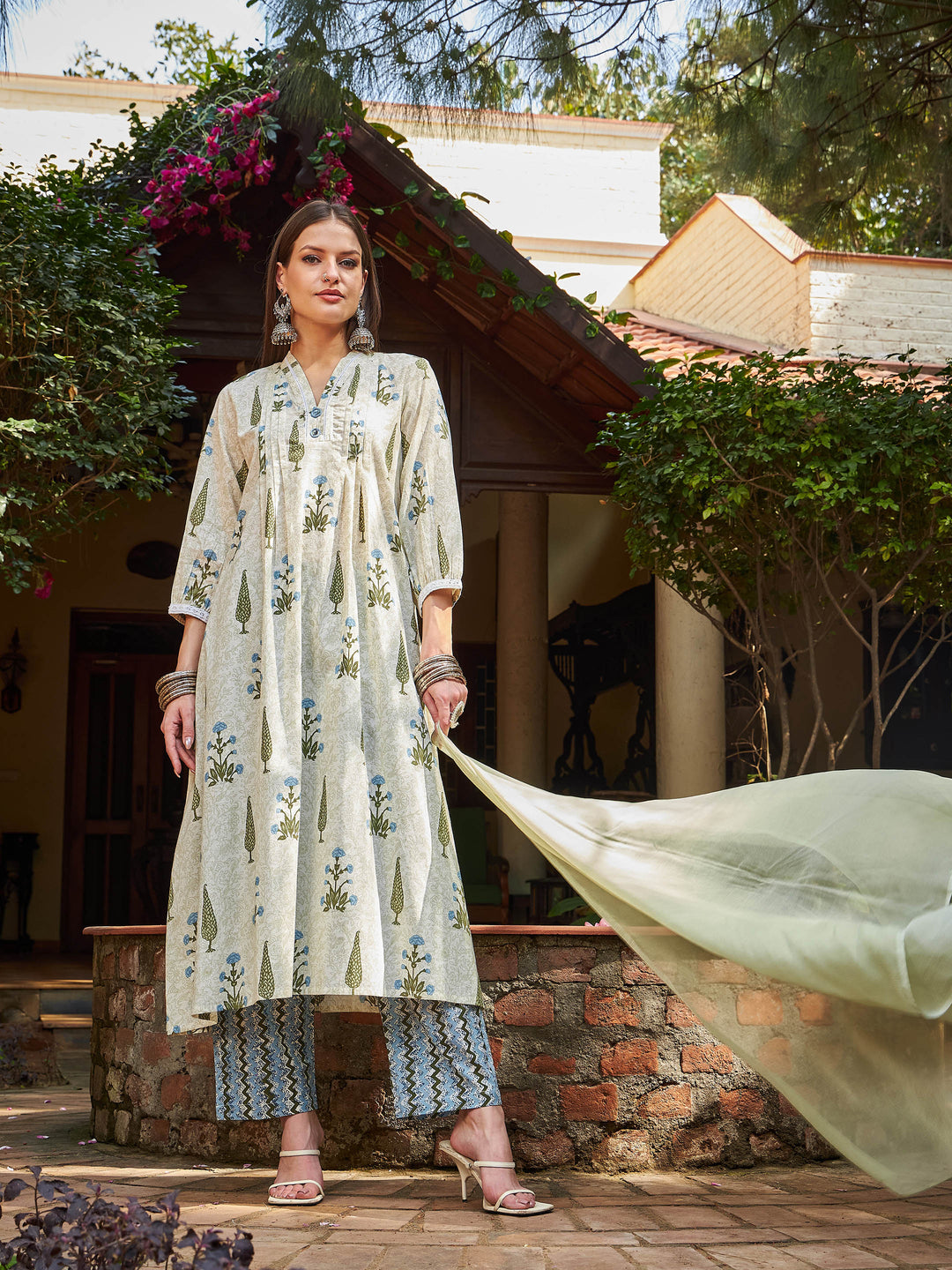 White Floral Cambric Kurta With Pencil Pants &amp; Dupatta-Shae by SASSAFRAS