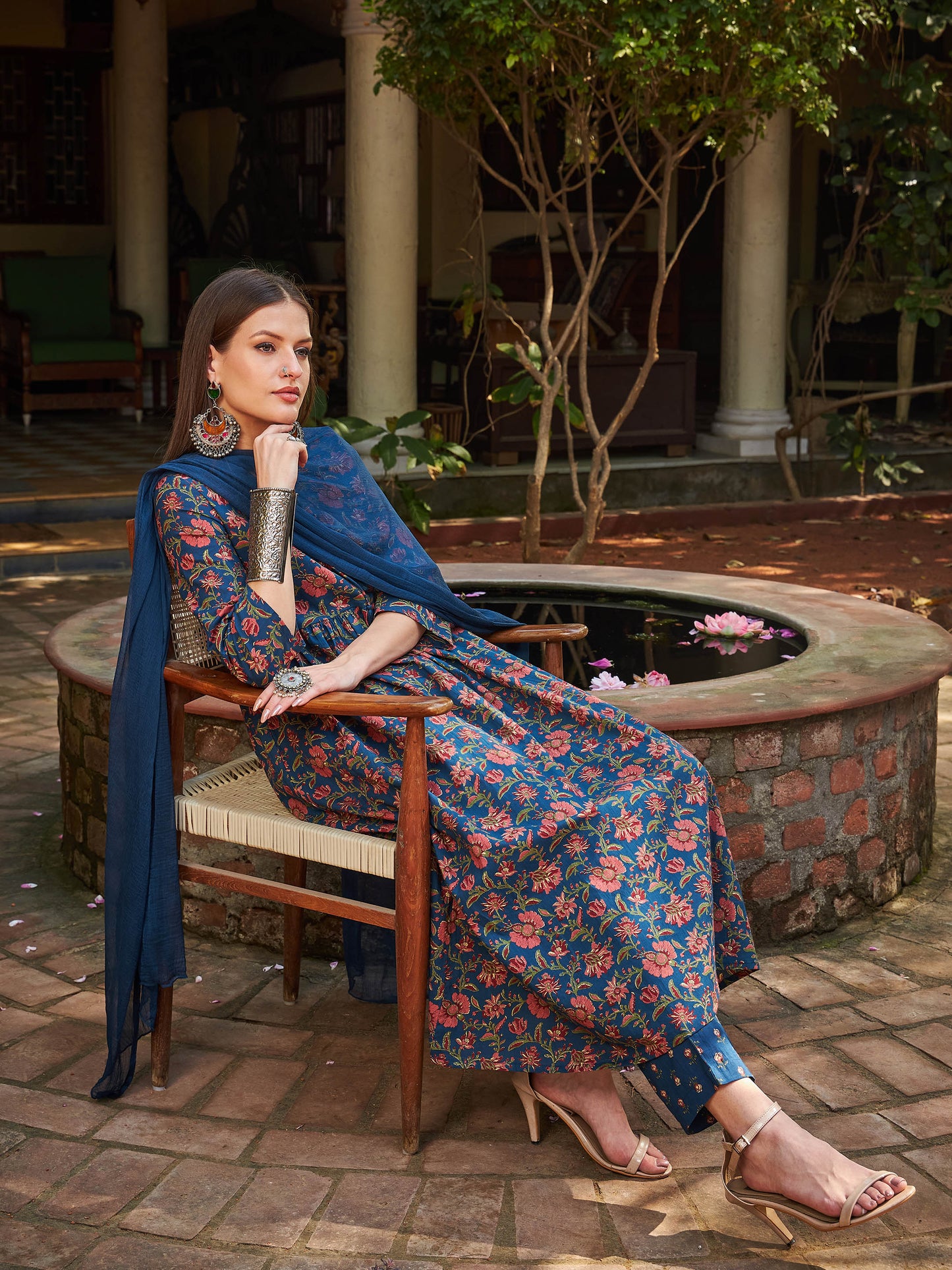 Navy Floral Front Dori Gathered Kurta With Pencil Pants & Dupatta