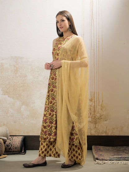 Women Yellow Floral Sleeveless Kurta With Pencil Pants & Dupatta