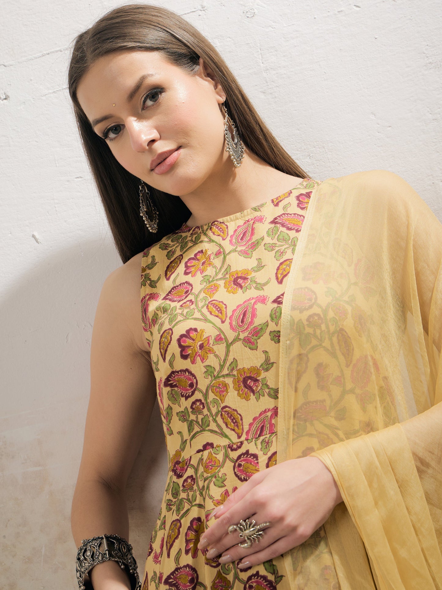 Women Yellow Floral Sleeveless Kurta With Pencil Pants & Dupatta