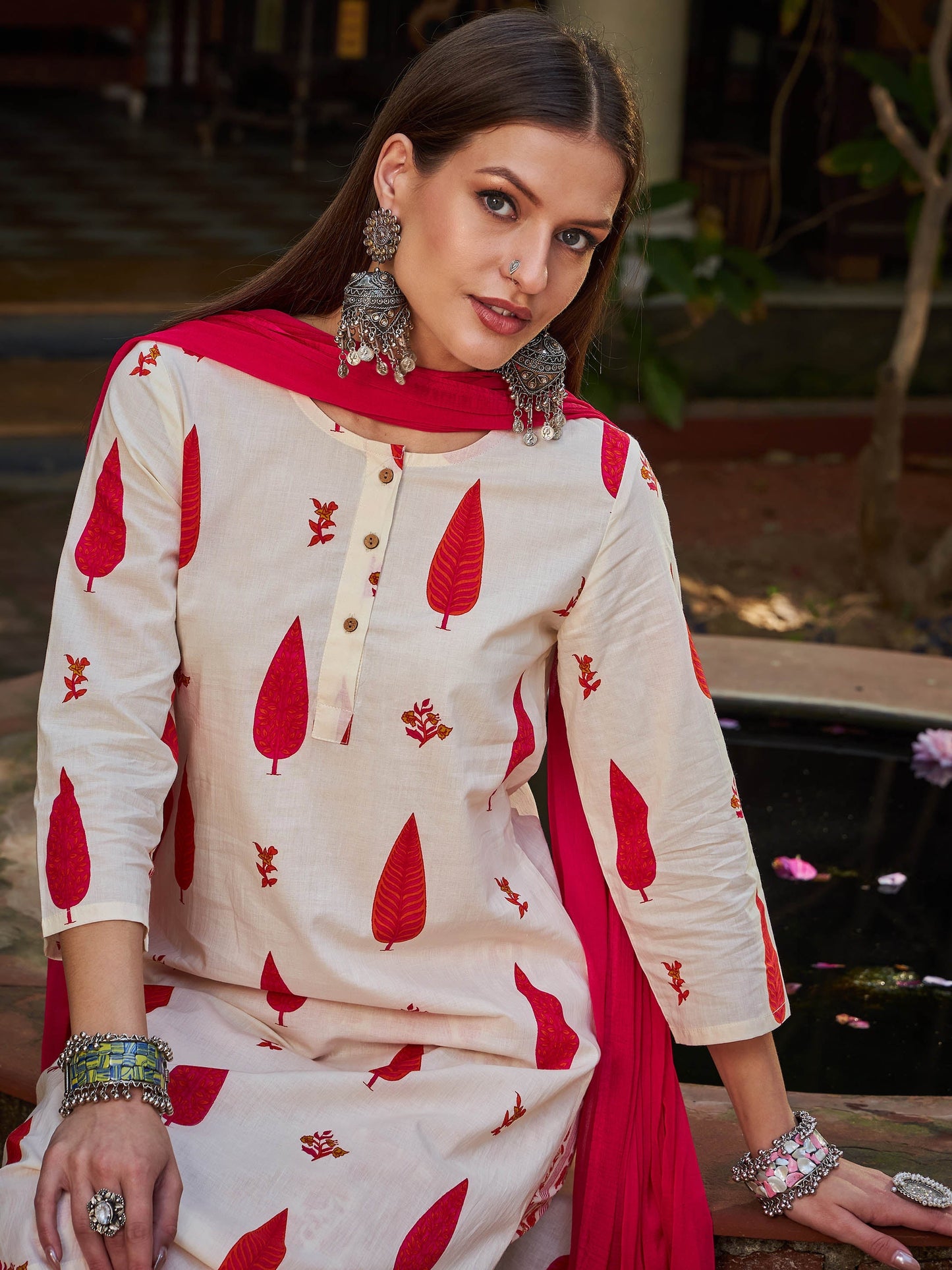 White & Red Floral Straight Kurta With Pencil Pants & Dupatta-Shae by SASSAFRAS