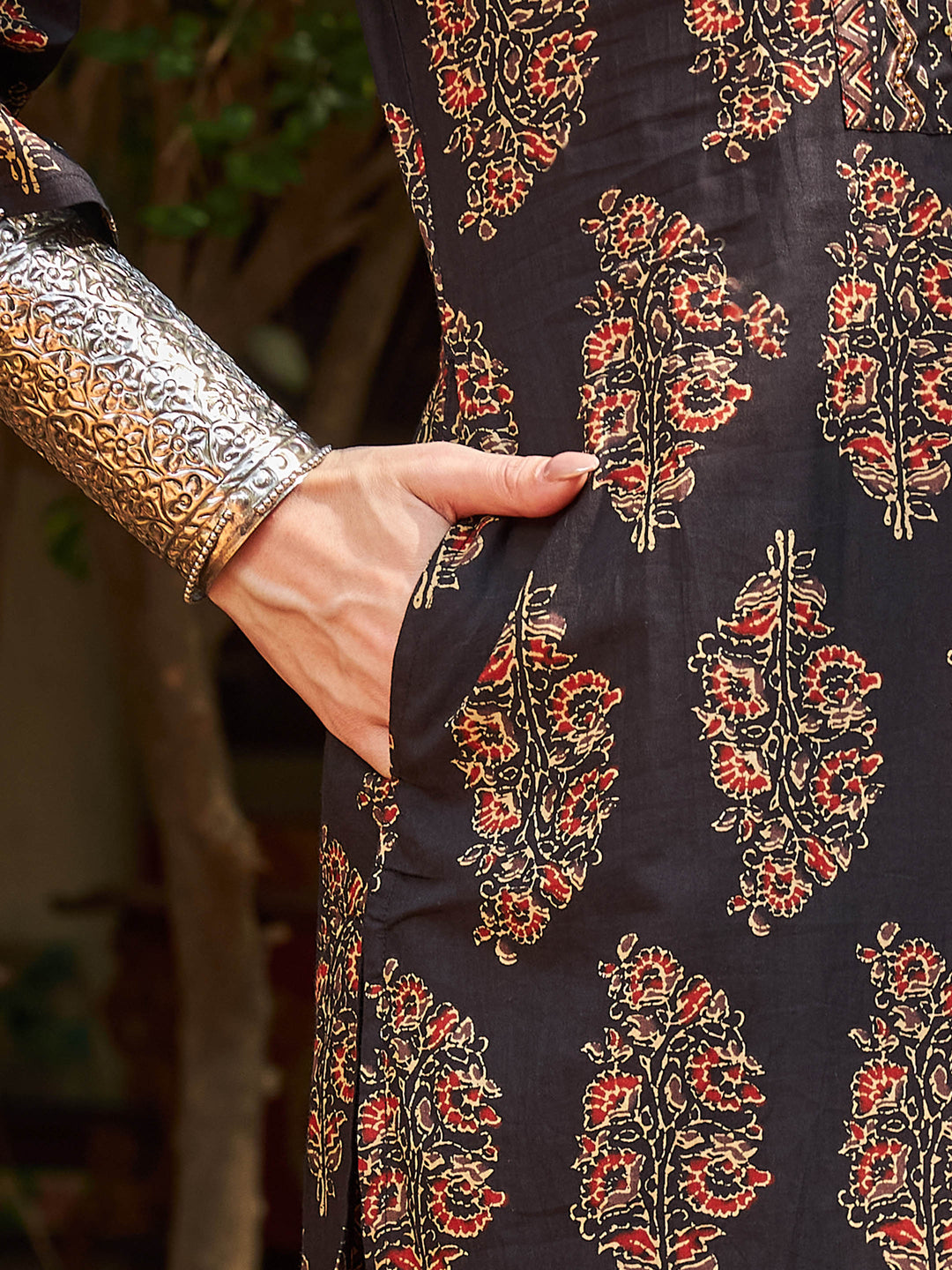 Black Floral Straight Kurta With Pants &amp; Dupatta-Shae by SASSAFRAS