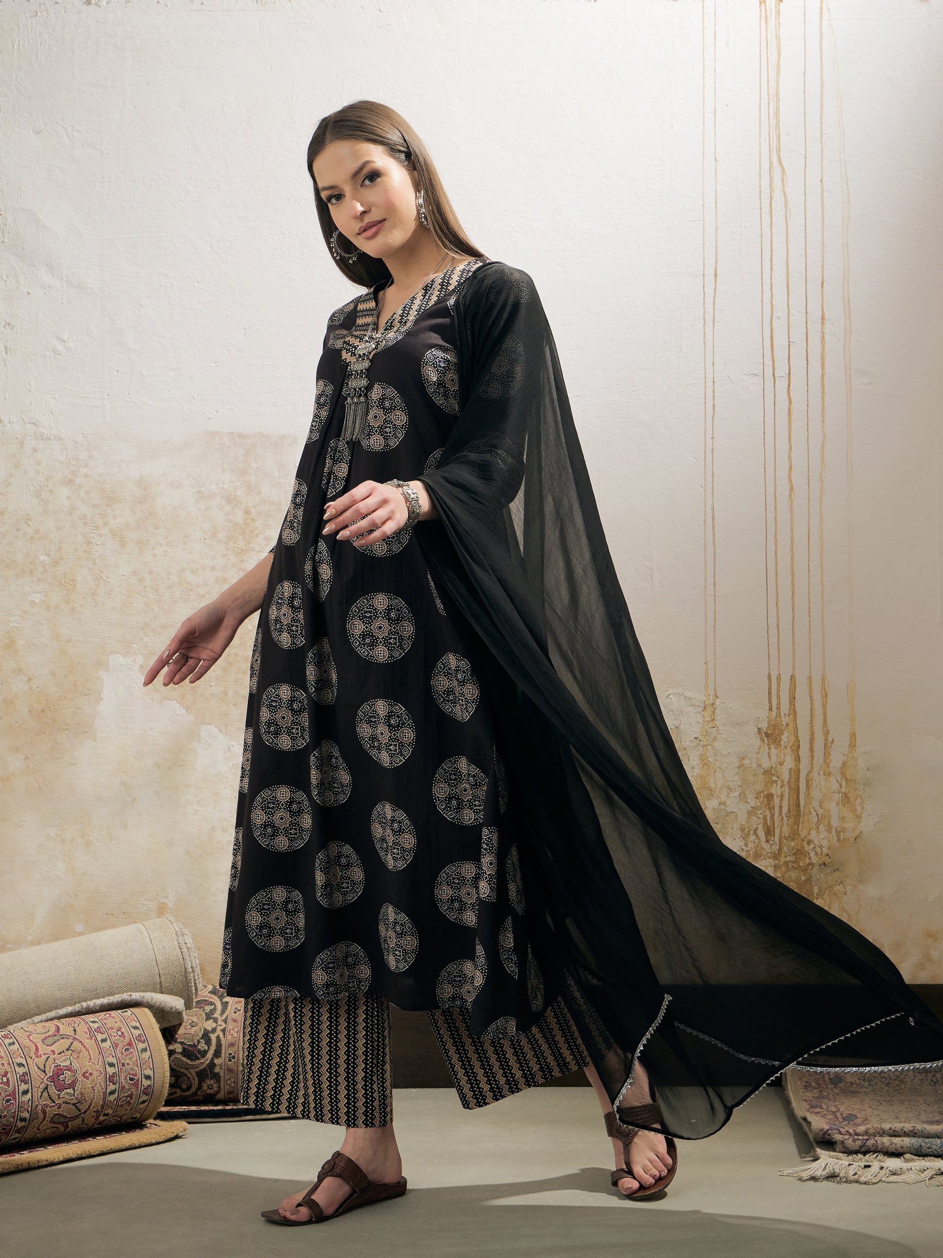 Black Geometric Print V Neck Kurta With Pencil Pants & Dupatta-Shae by SASSAFRAS