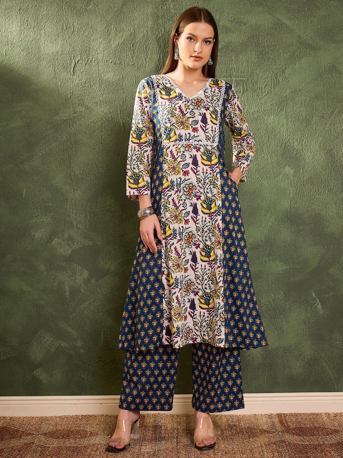Blue Floral Front Yoke Kurta With Pants