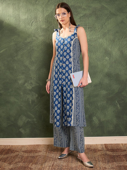 Blue Floral Front Button Slit Kurta With Pants