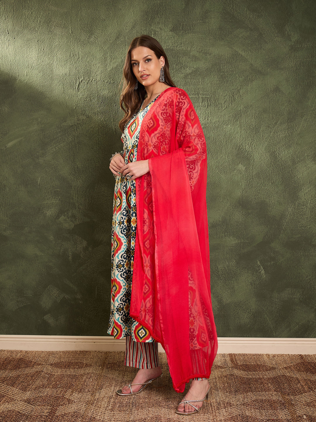 Women Blue &amp; Red Ikat Print Gathered Kurta Set with Dupatta
