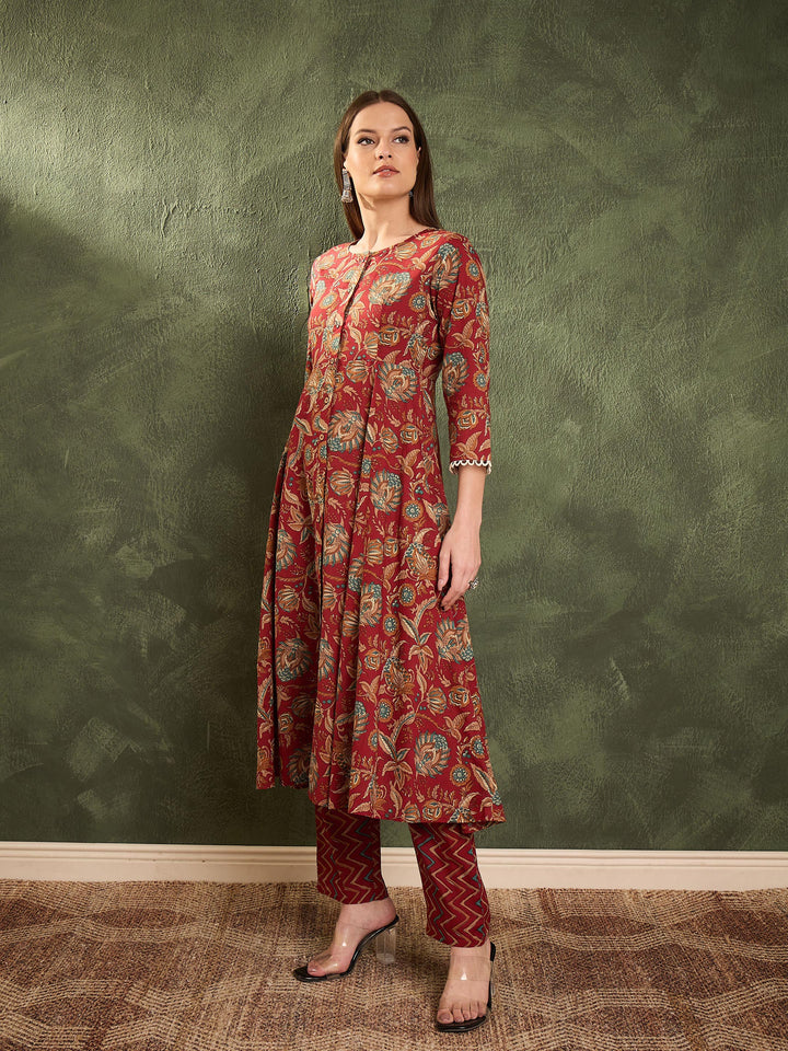 Women Maroon Floral Button Pocket Kurta With Pants