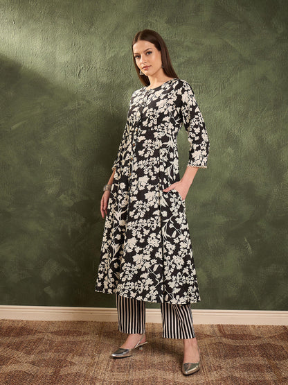 Black Floral Button Pocket Kurta with Pants