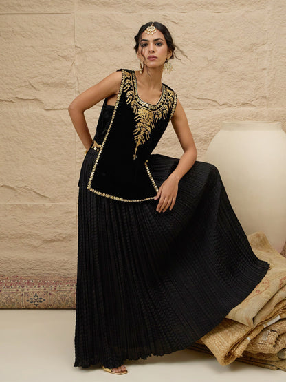 Women Black Velvet Sleeveless Top With Pleated Skirt