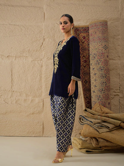 Women Navy Velvet Embroidered Short Kurta With Farshi Salwar