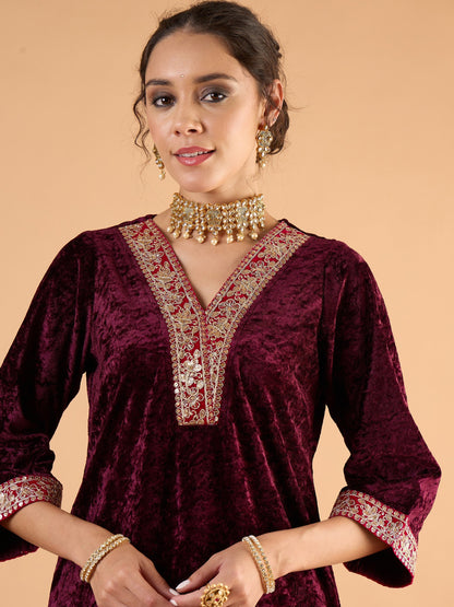 Women Purple Velvet Embroidered Short Kurta With Straight Pants