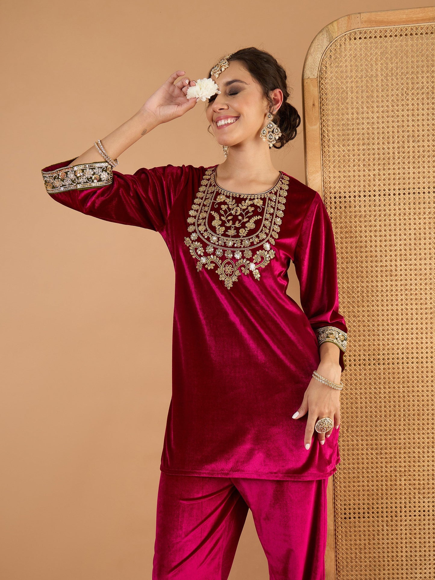 Women Fuchsia Velvet Embroidered Short Kurta With Straight Pants