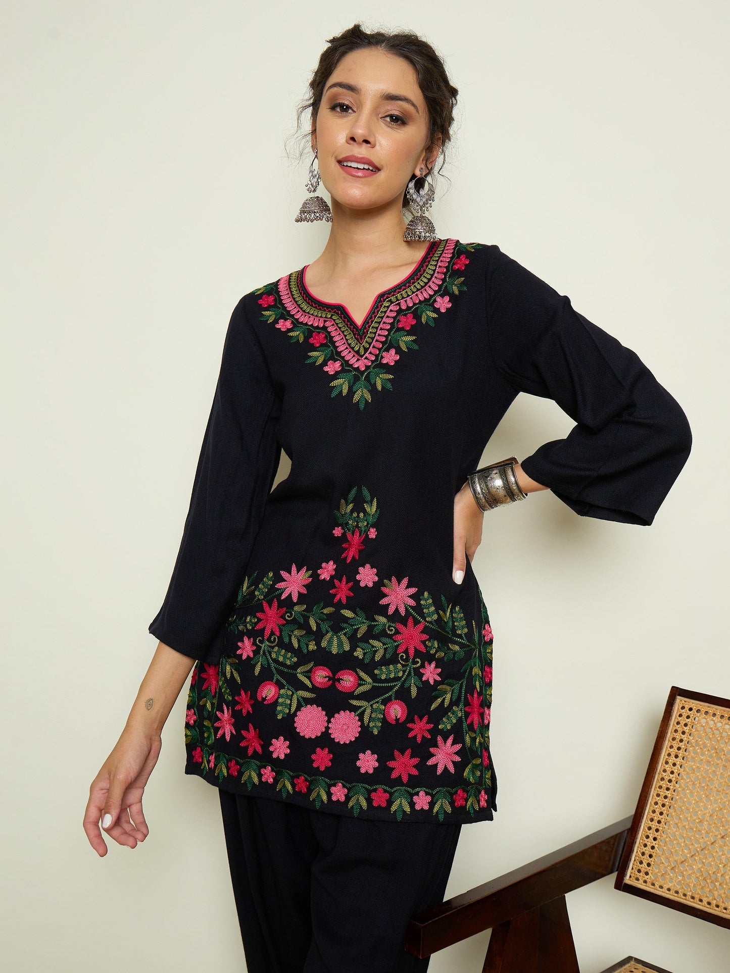 Women Black Woollen Embroidered Sweetheart Short Kurta With Farshi Salwar