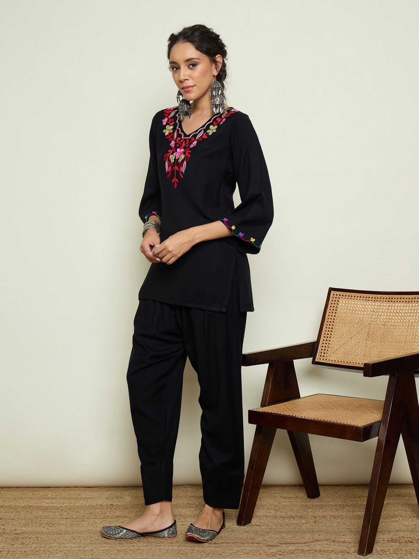 Women Black Woollen Embroidered V-Neck Short Kurta With Farshi Salwar