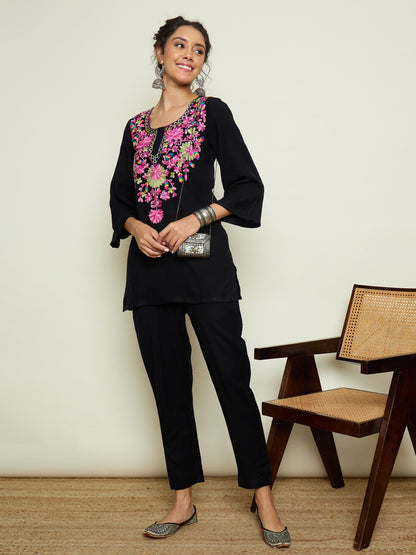 Women Black Woollen Embroidered Round Neck Short Kurta With Pencil Pants