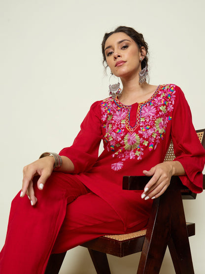Women Red Woollen Embroidered Round Neck Short Kurta With Pencil Pants