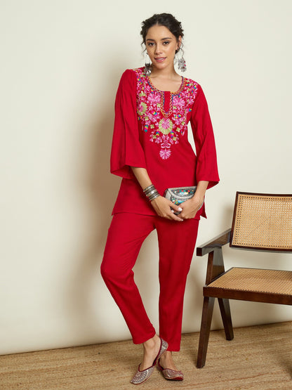 Women Red Woollen Embroidered Round Neck Short Kurta With Pencil Pants
