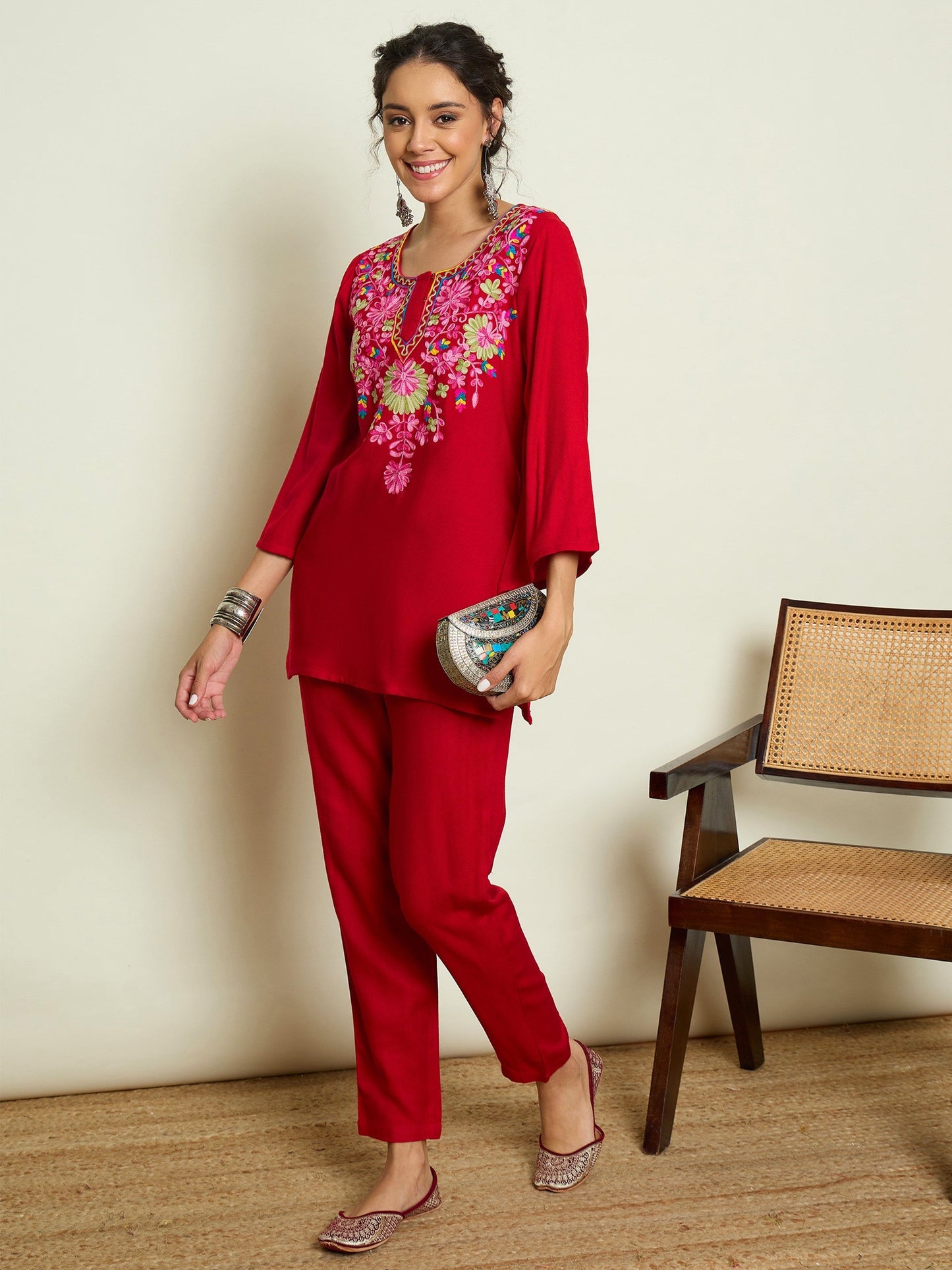 Women Red Woollen Embroidered Round Neck Short Kurta With Pencil Pants