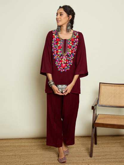 Women Maroon Woollen Embroidered Round Neck Short Kurta With Straight Pants
