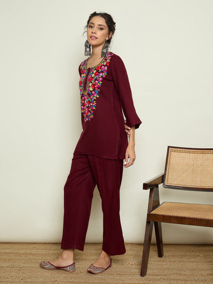 Women Maroon Woollen Embroidered Round Neck Short Kurta With Straight Pants