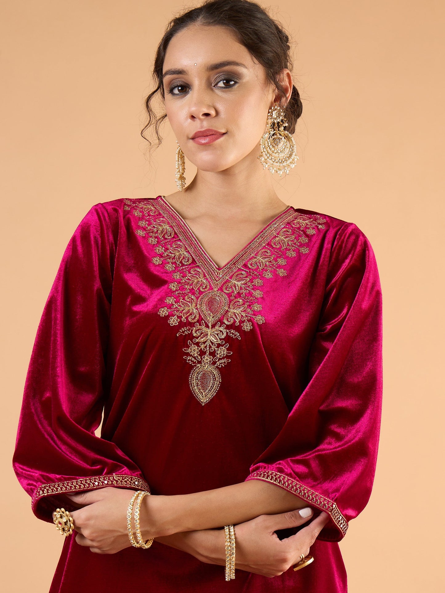 Women Fuchsia Velvet Embroidered Short Kurta With Pencil Pants