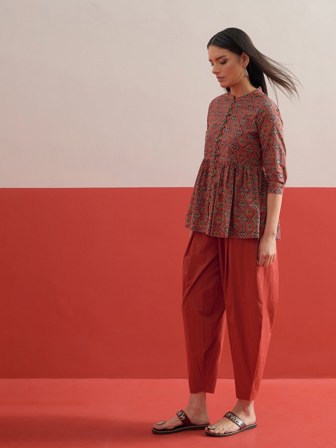 Women Maroon Geometric Peplum Top With Balloon Pants