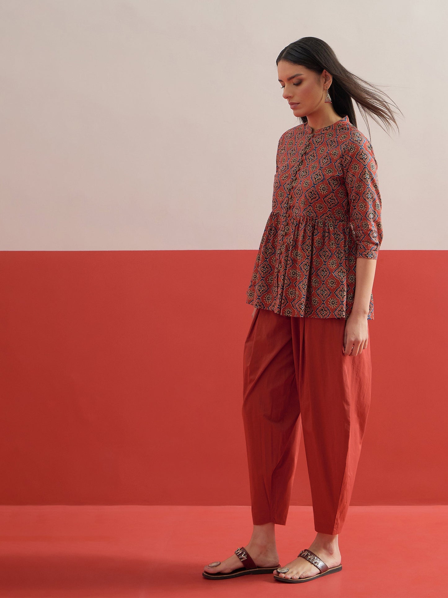 Women Maroon Geometric Peplum Top With Balloon Pants