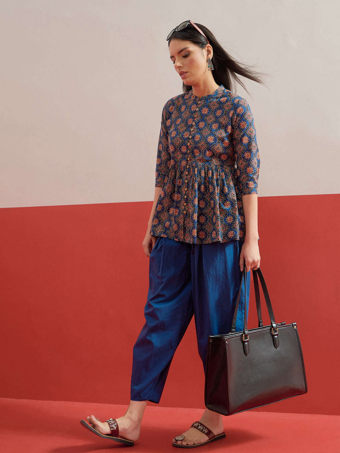 Women Blue Floral Geometric Peplum Top With Balloon Pants