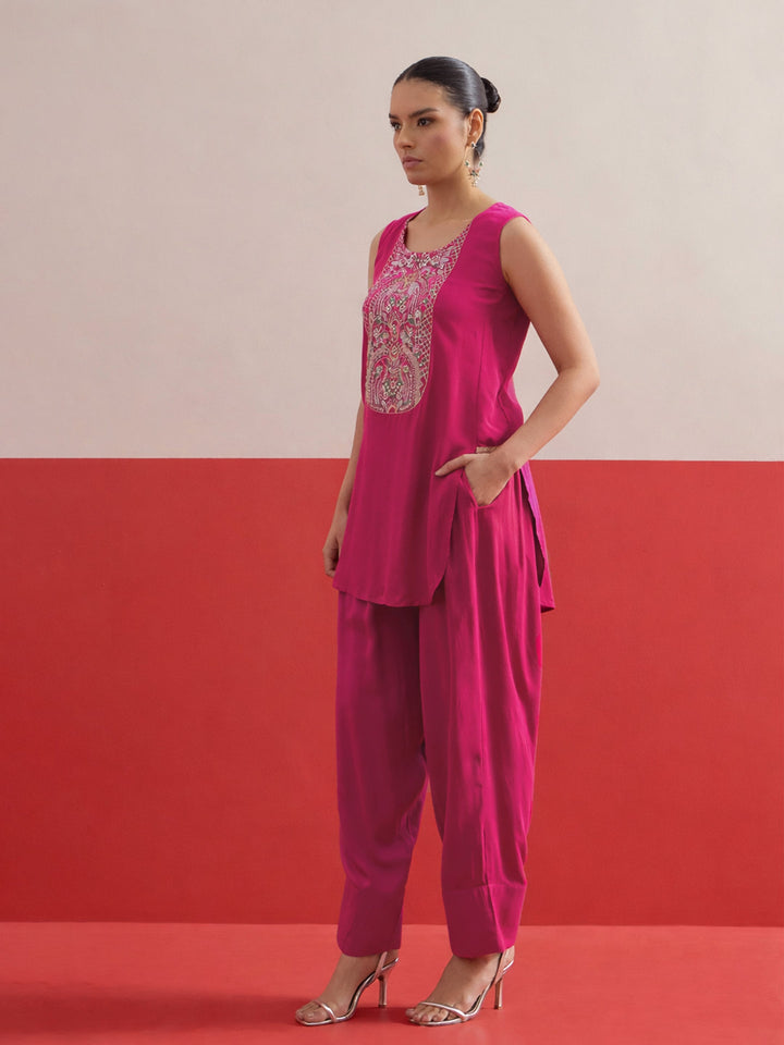 Women Fuchsia Embroidered Short Kurti With Pharsi Salwar