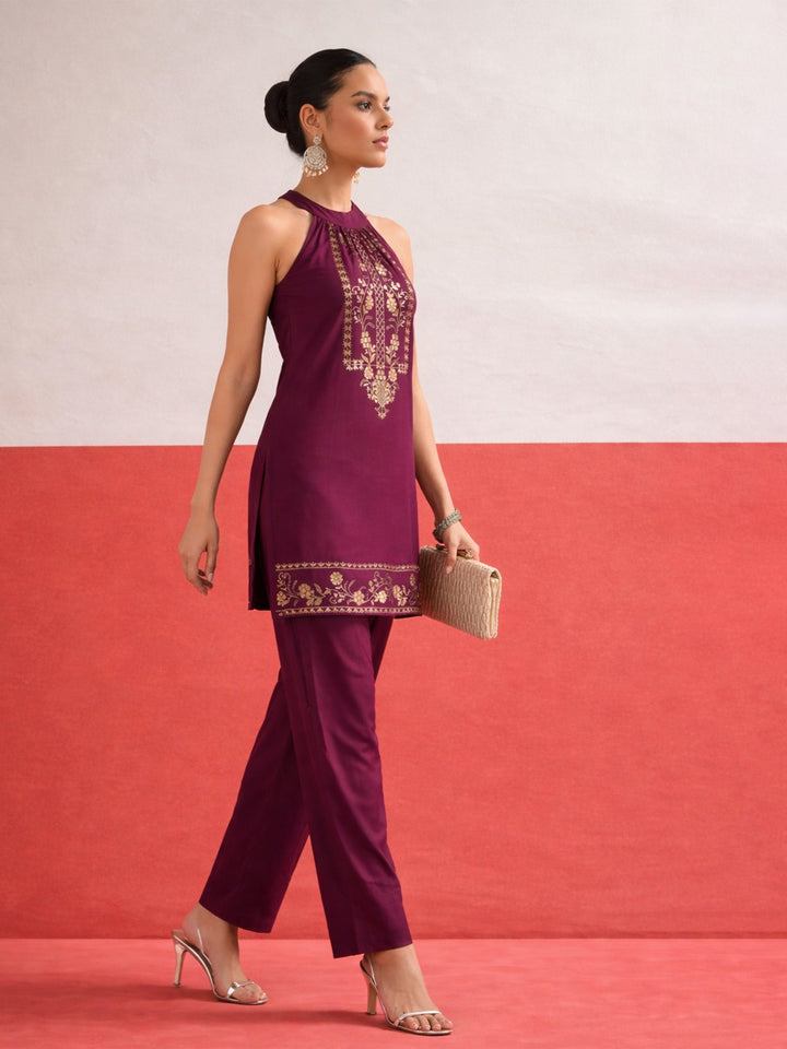 Women Burgundy Foil Print Halter Neck Kurta With Pants