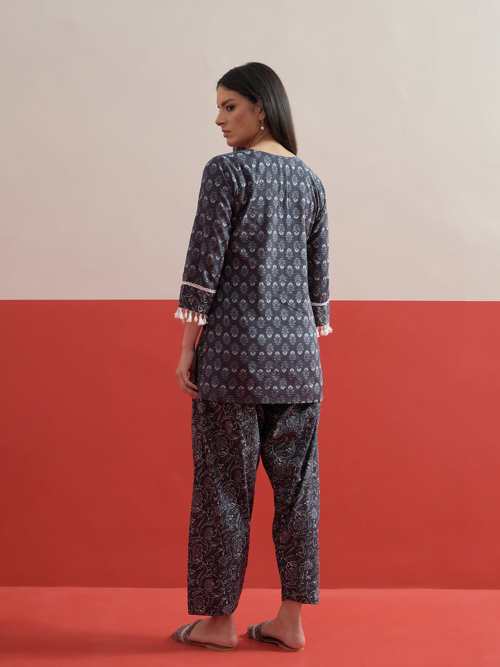 Women Grey Floral Short Kurti With Pharsi Salwar
