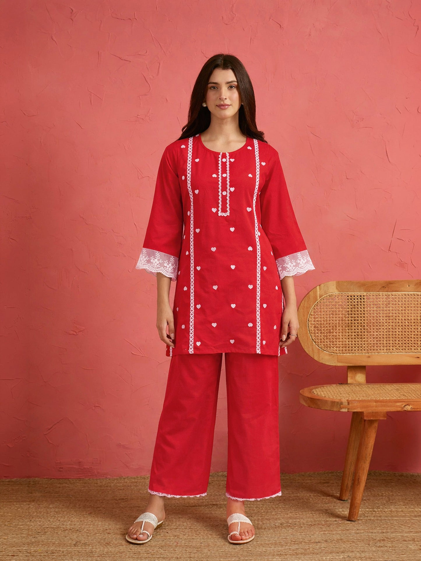Red Heart Embroidery Short Kurta With Straight Pants
