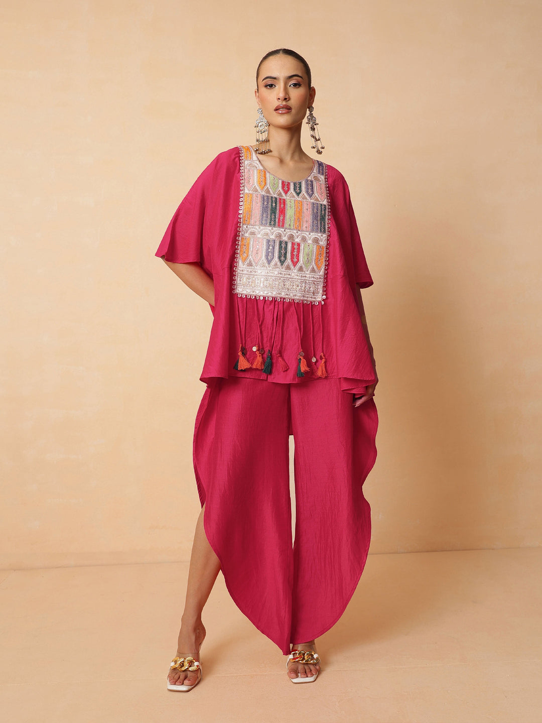 Women Fuchsia Embroidered Patch Kaftan With Tulip Pants