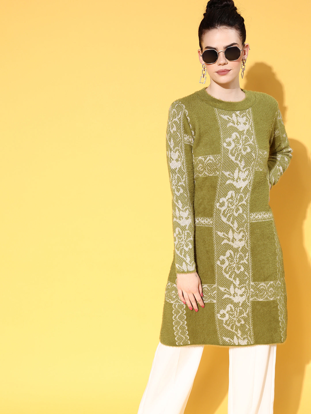 Women Green &amp; White Hair Wool Long Sweater