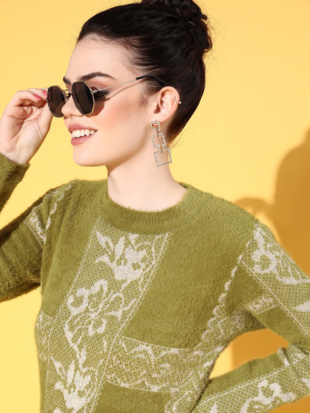 Women Green &amp; White Hair Wool Long Sweater