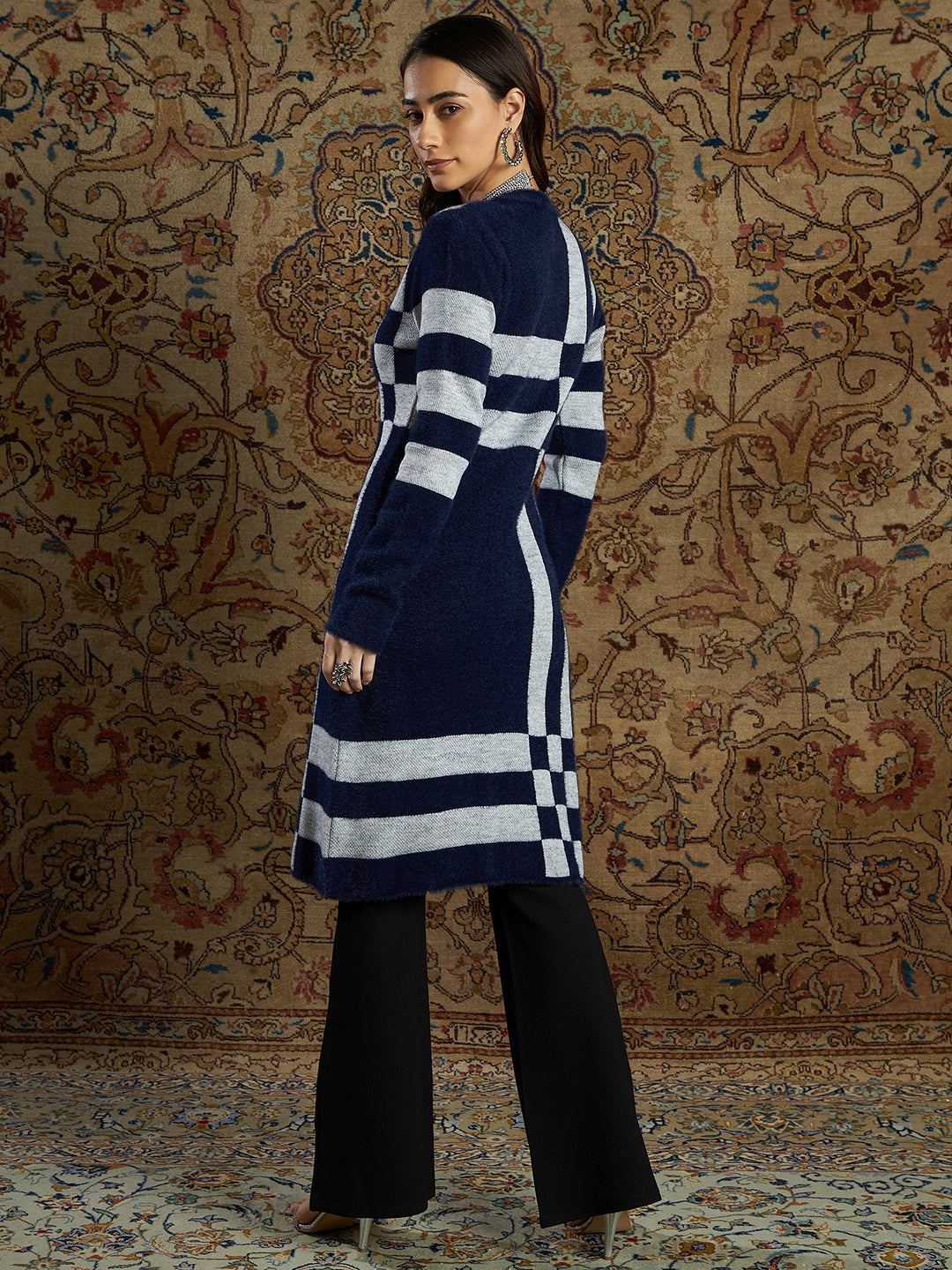 Women Navy &amp; Grey Check Hair Wool Straight Kurta